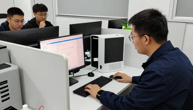 技术支持创新推动定制化系统开发持续发展